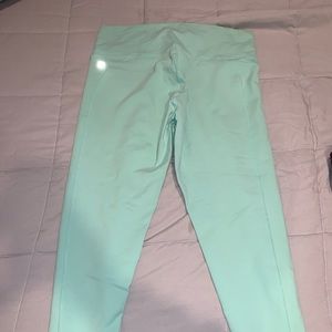 Fabletics 7/8 length legging
